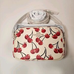 NWT COACH CZ189 Jamie Camera Bag With Cherry Print In Smooth Leather Chalk Multi